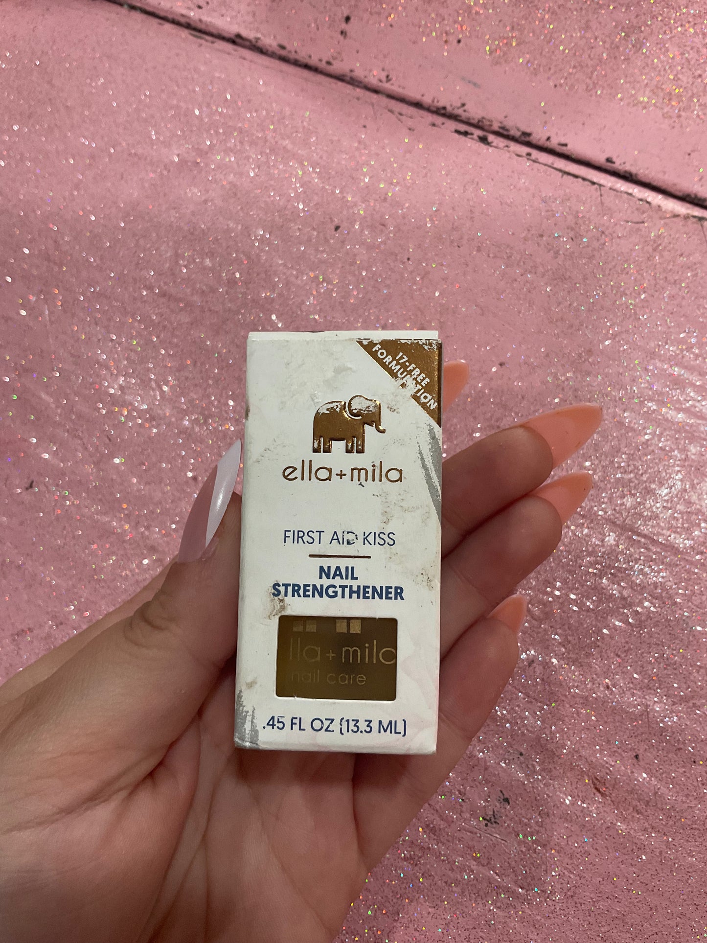 Nail straightener polish