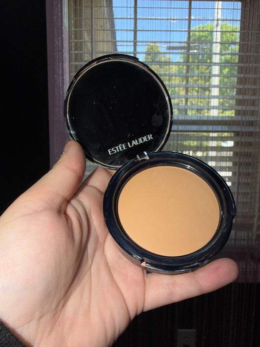 (Pre loved, never used) Estée Lauder double wear translucent medium powder