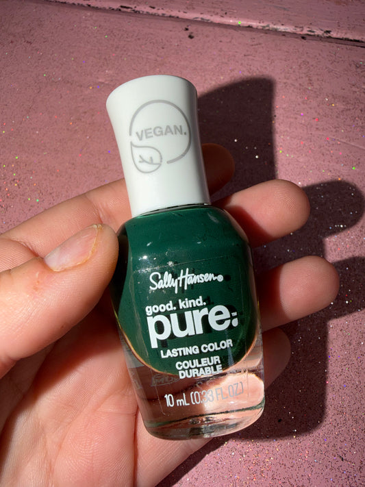Sally polish shade “matcha love”