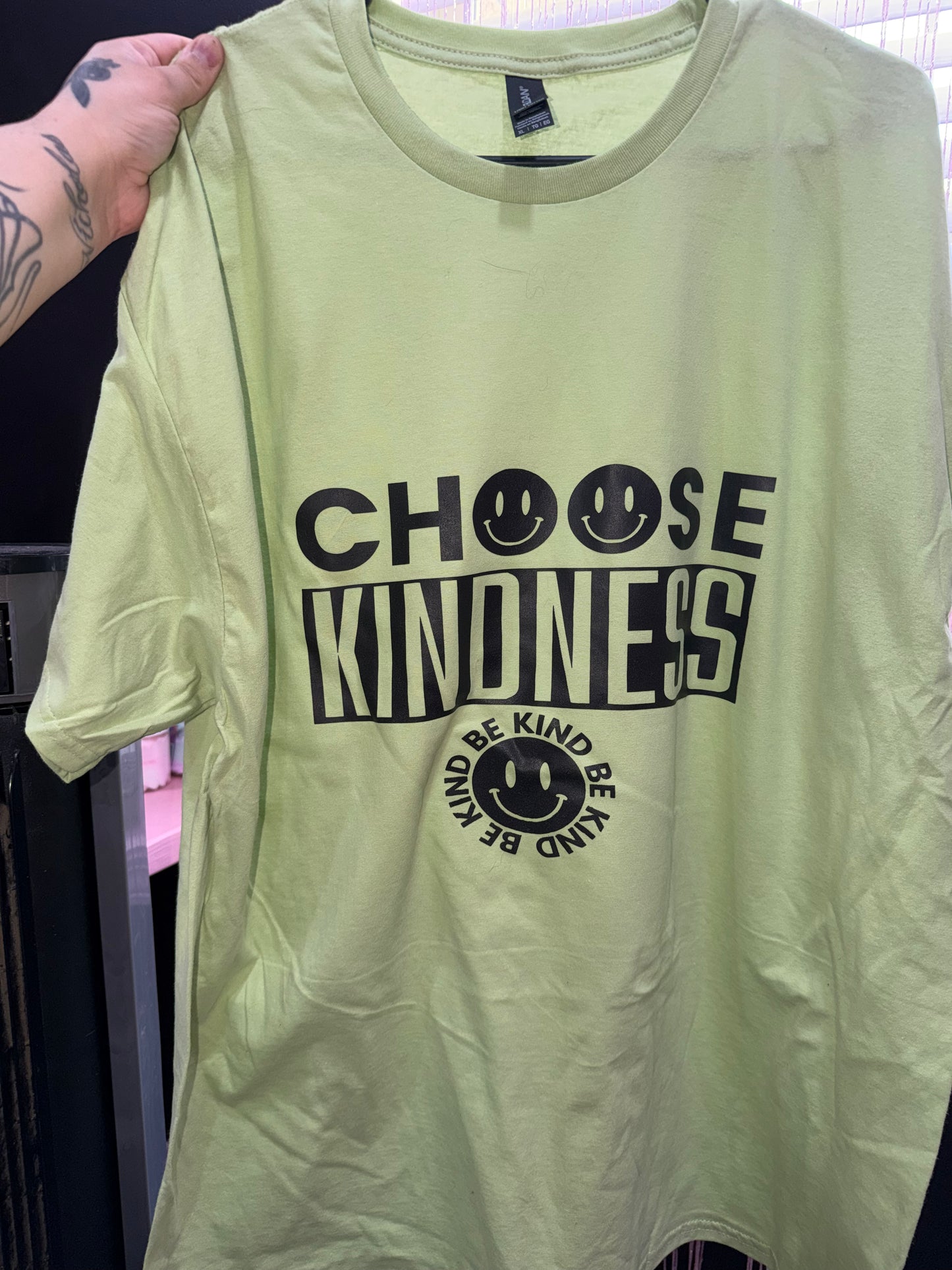 Choose kindness tee (Xl)
