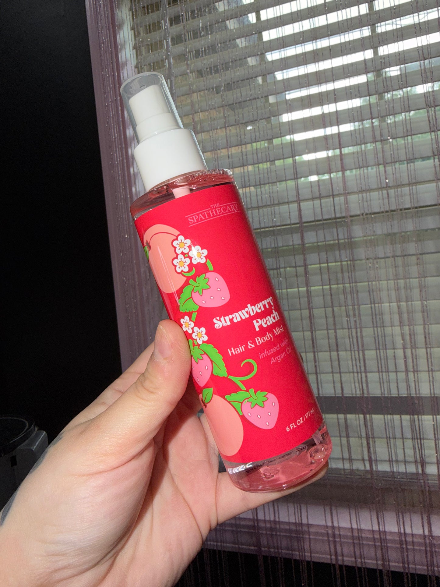Strawberry and peach body and hair mist