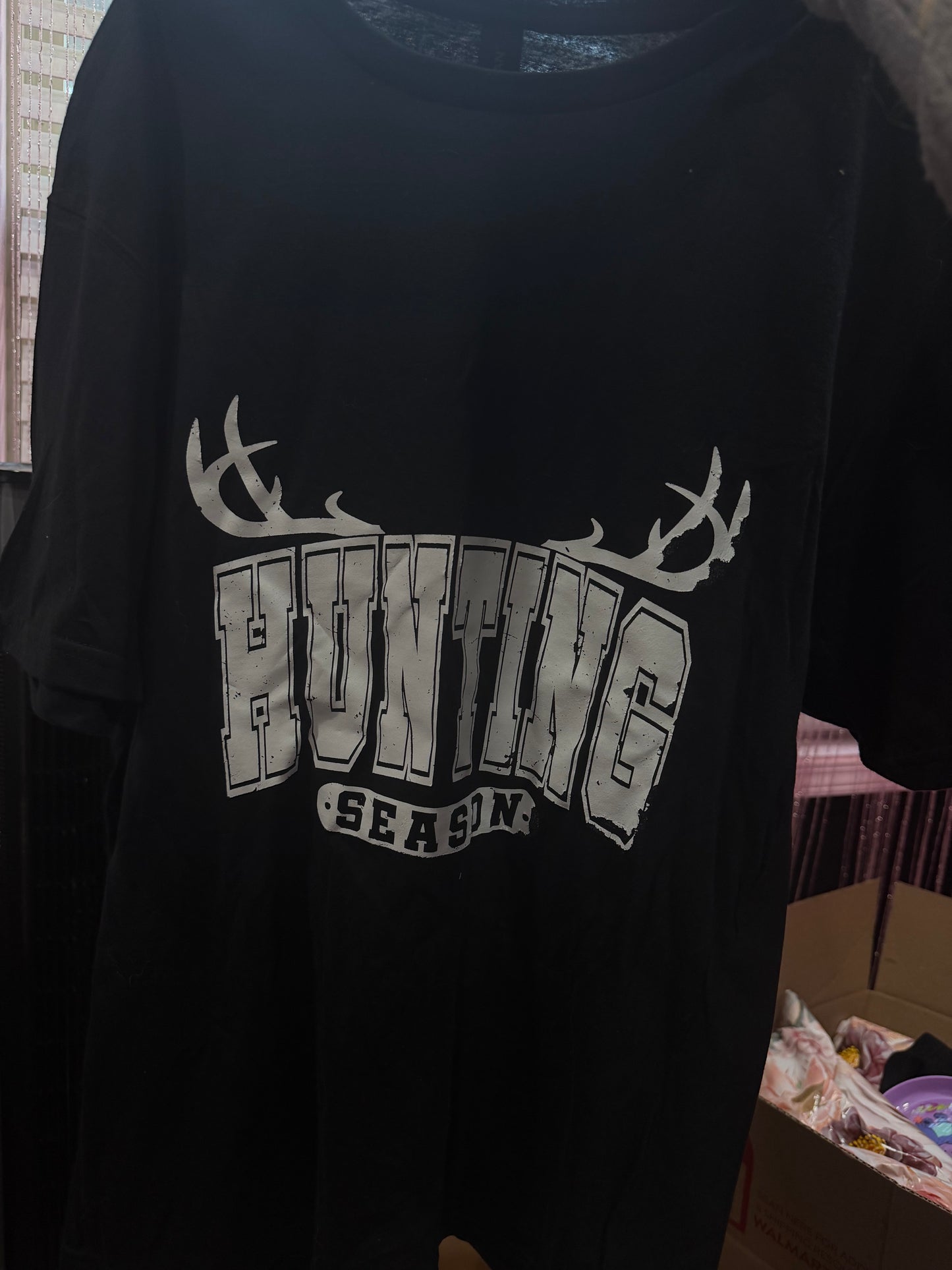 Hunting season oopsie tee (L)