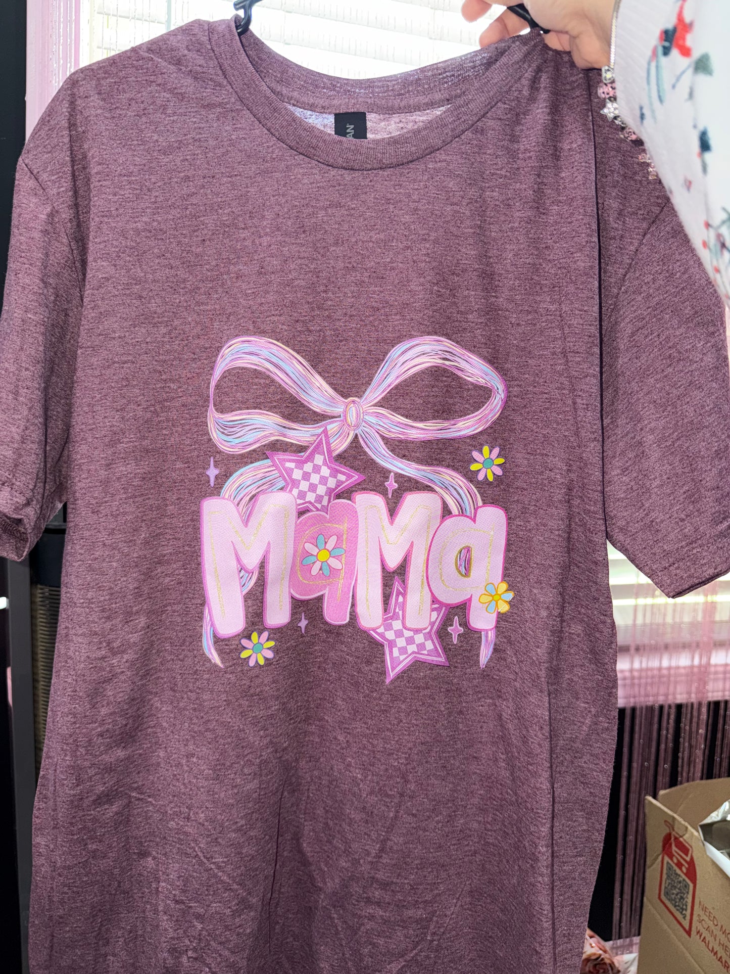 Mama graphic tee (M)