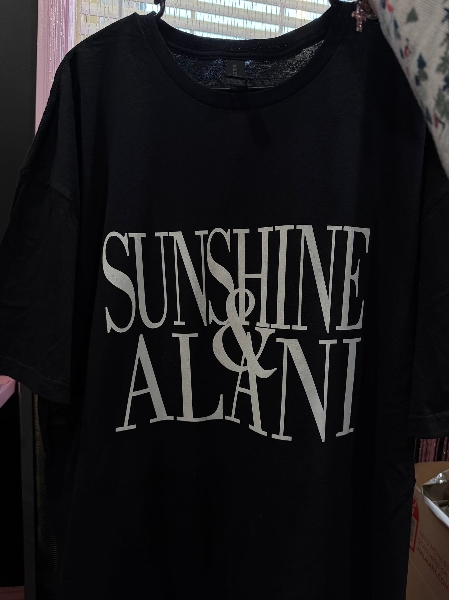 Sunshine and Alani t shirt (3XL)