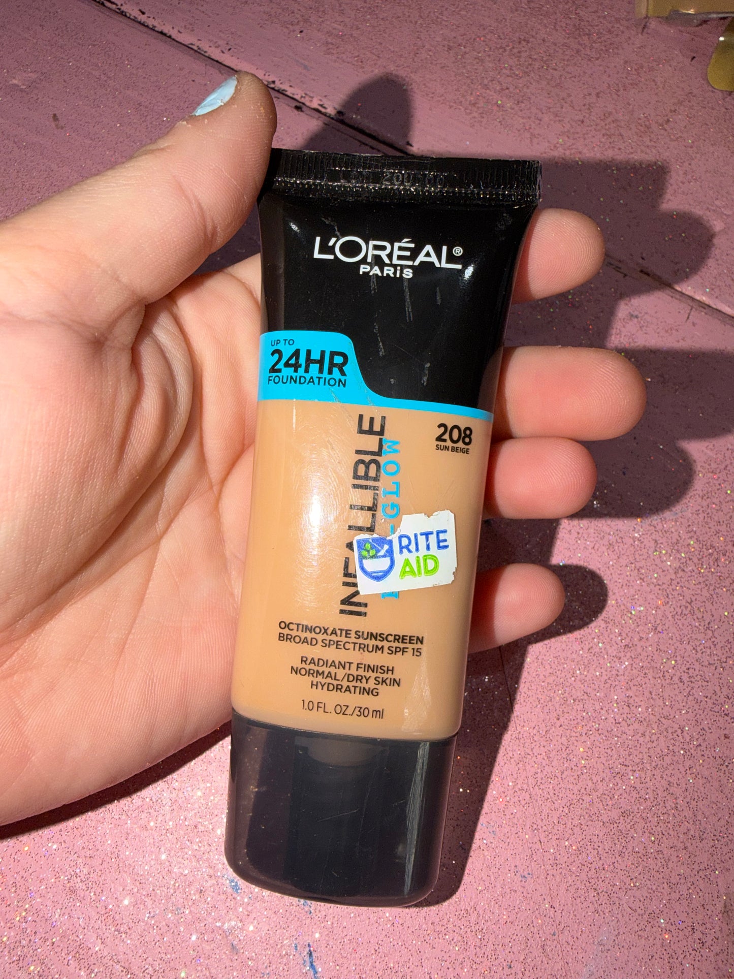 Infallible foundation shade 208