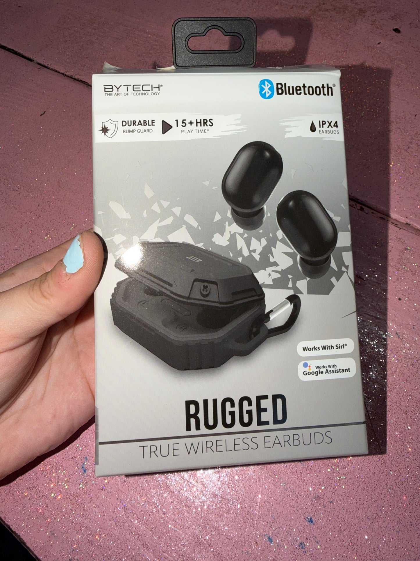Wireless earbuds