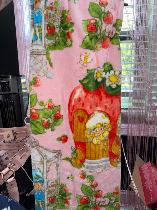 Strawberry shortcake and friends blanket