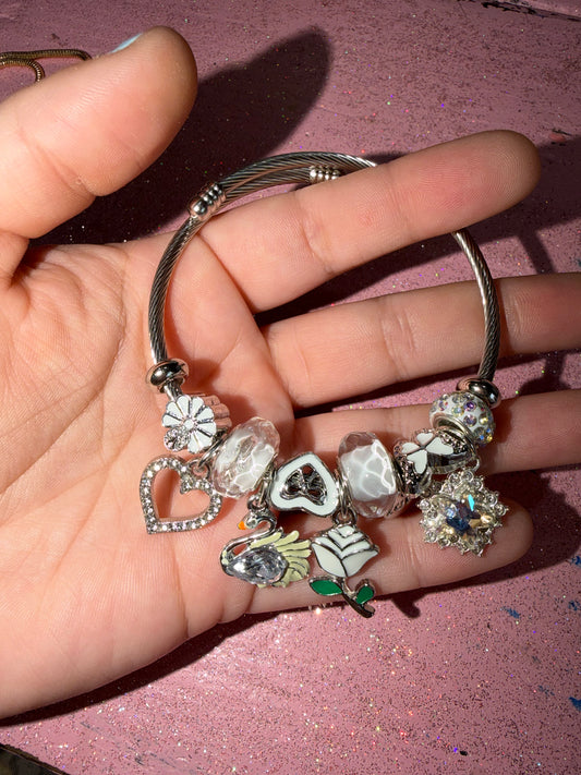 Swan bracelet