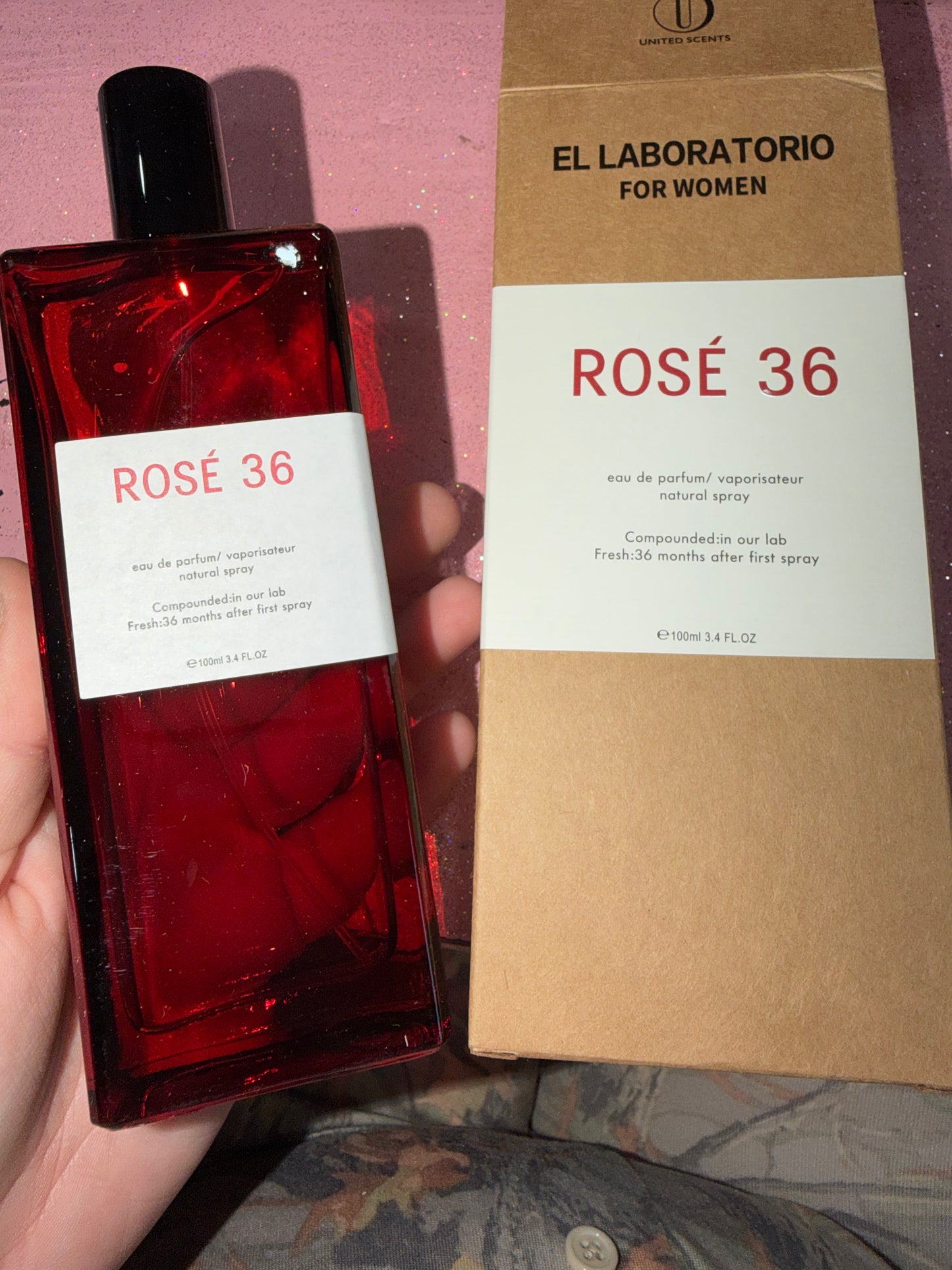 Rose perfume (musk and floral)