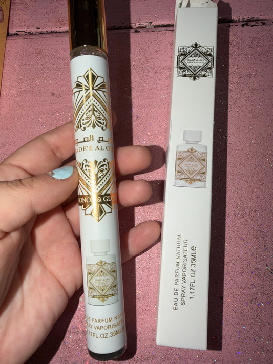 White Dubai perfume