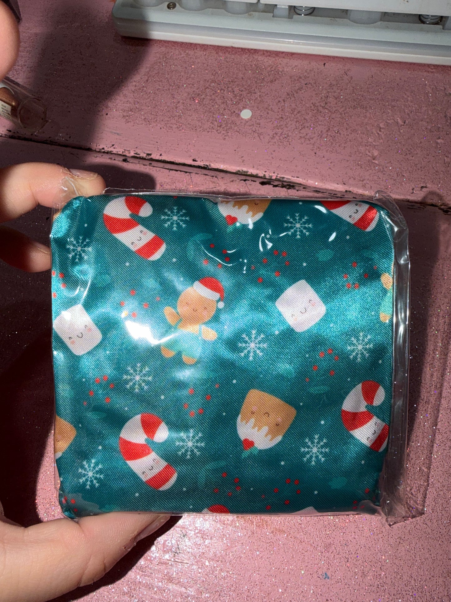 Gingerbread and marshmallow shower cap