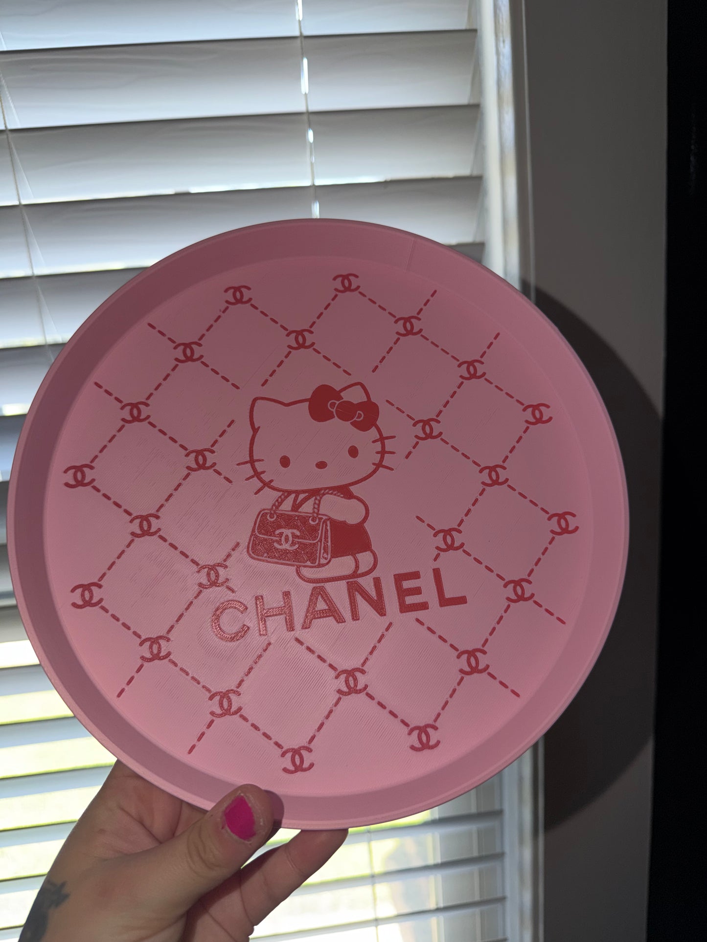 Hello kitty dish (if you want different colors, please write in notes)