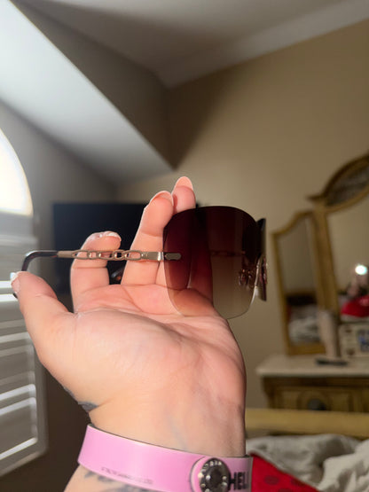 Brown chain sunglasses