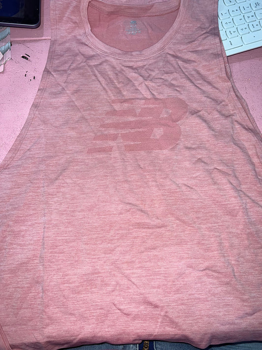 New balance tank (XL)