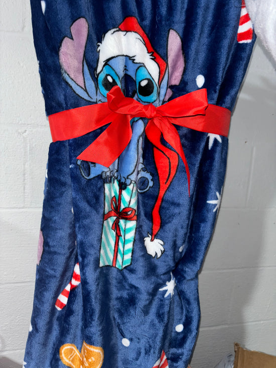 STITCH CHRISTMAS BLANKY